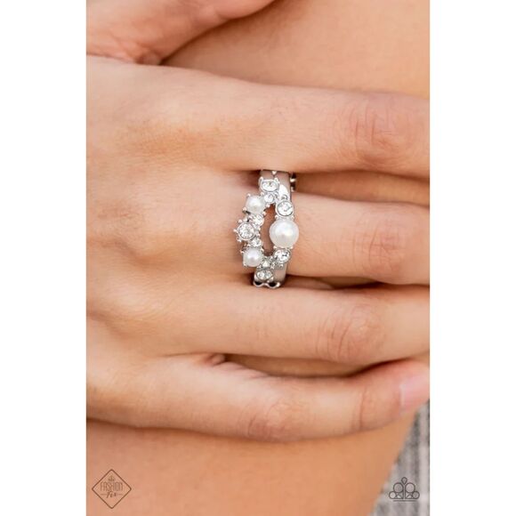 A-List Ambience White Ring (156) - Picture 1 of 2